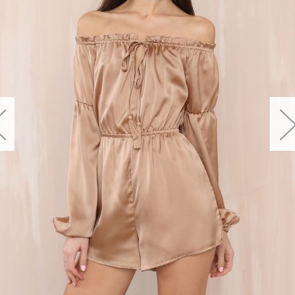 Satin burnt orange 🍊 off the shoulder romper - Picture 3 of 5